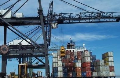 青岛海运公司详解集装箱进水如何处理及保险怎样理赔?