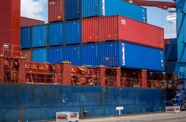 作为中国重要的海洋门户城市，青岛的海运代理行业起着重要的作用