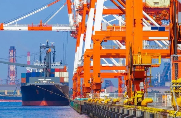 青岛海运物流公司将继续保持创新精神,不断推动航运业发展