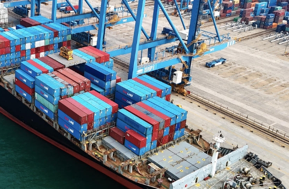 青岛货代海运在国际贸易中发挥着越来越重要的作用
