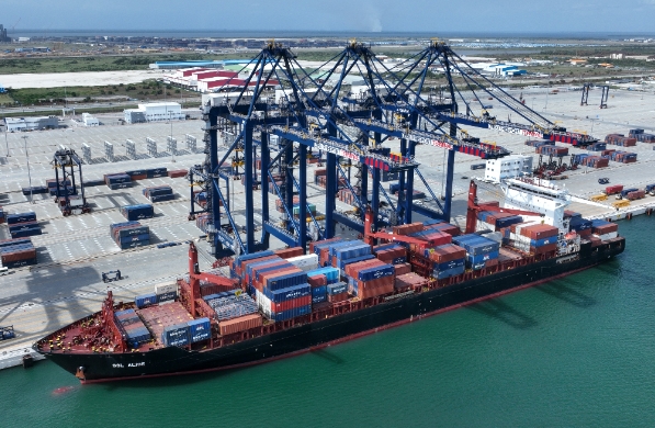 在深圳这座充满活力的创新之城，货代行业如同一股不可忽视的力量