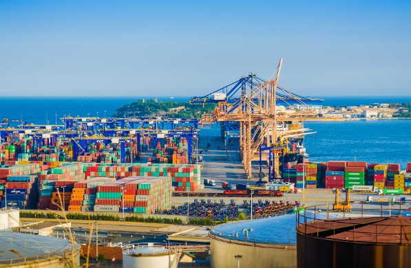 深圳的国际货代公司在面对挑战的同时,也迎来了前所未有的发展机遇