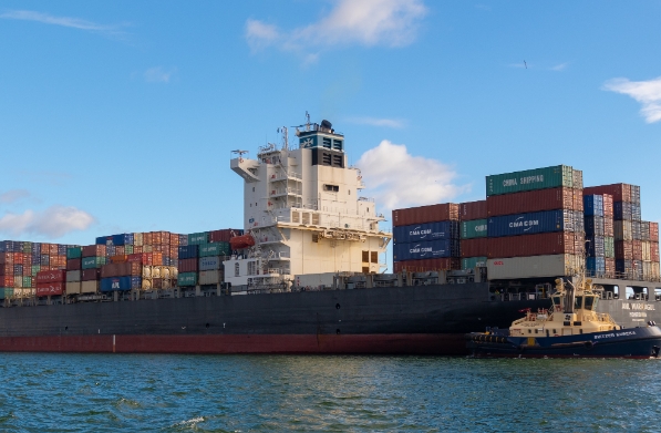 天津港出口海运货代引领着物流效率与客户体验的双重飞跃