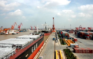 企业青睐进口报关代理公司的原因是什么?