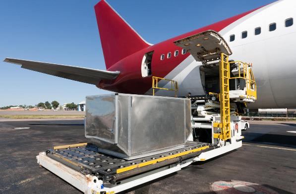 英国空运逐渐成为企业运输货物的首选