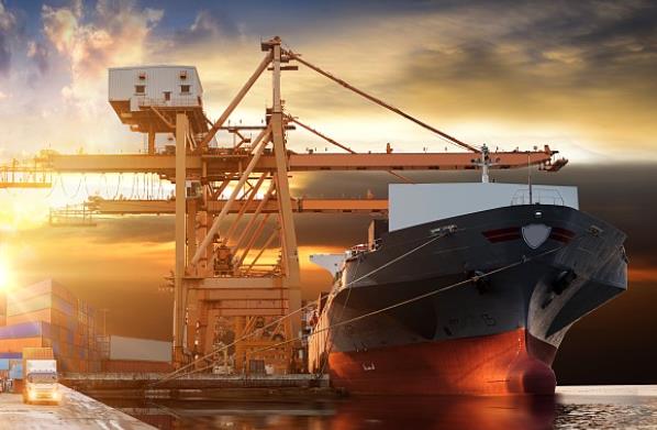 美国作为全球非常大的经济体之一，其货代业为全球贸易提供关键支持