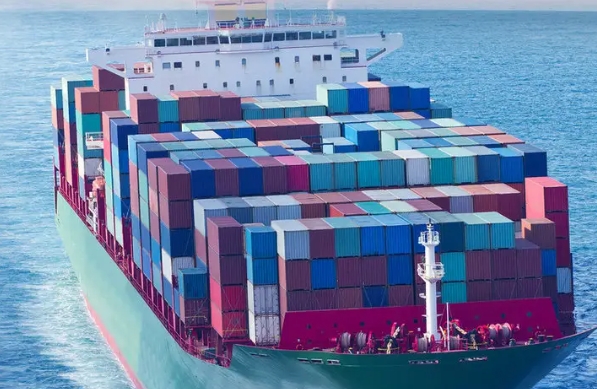 随着全球贸易的进一步发展,货代行业也将有着更广阔的发展前景