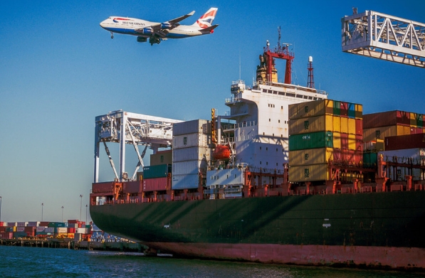 海运是中东贸易主要运输方式之一，在货代领域展现出卓越的专业能力